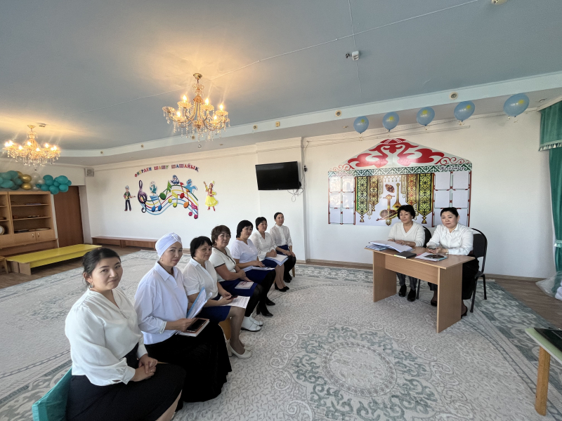 Қарлығаш бөбекжайындағы педагогикалық әдеп жөніндегі кеңес отырысы
